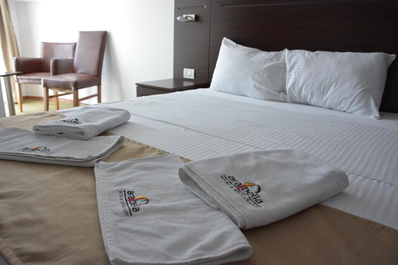 Arabella Hotel Kičevo Exteriör bild